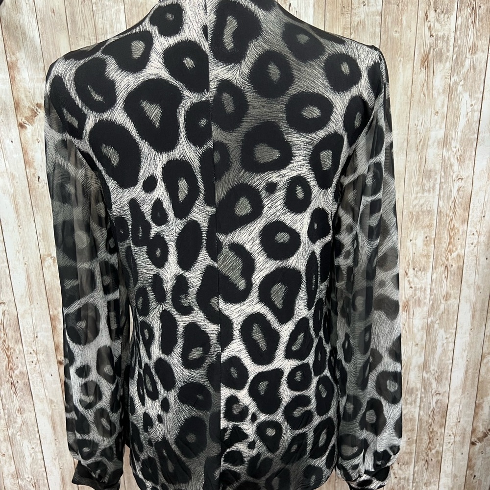 Adele & May‎ Black and Gray Blouse - Picture 4 of 7